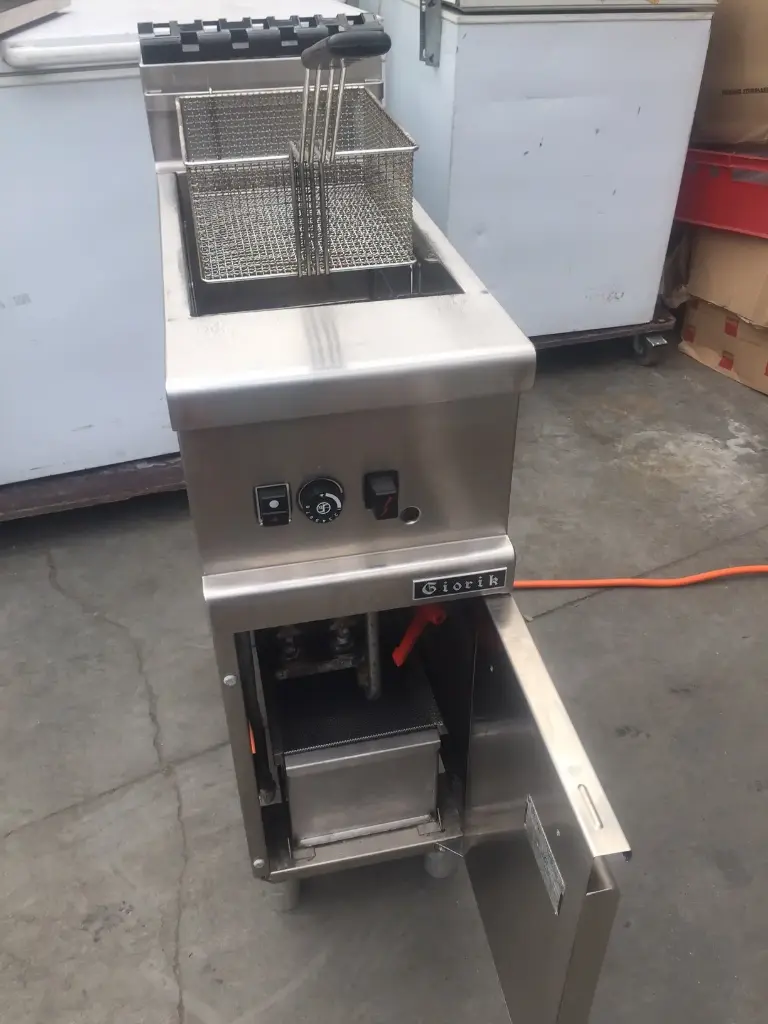 [09-802] Friteuse Gaz 1 bac de 20L